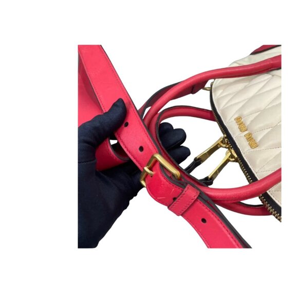 Beautiful Vintage Miu Miu Bowling Bag - Picture 5 of 10